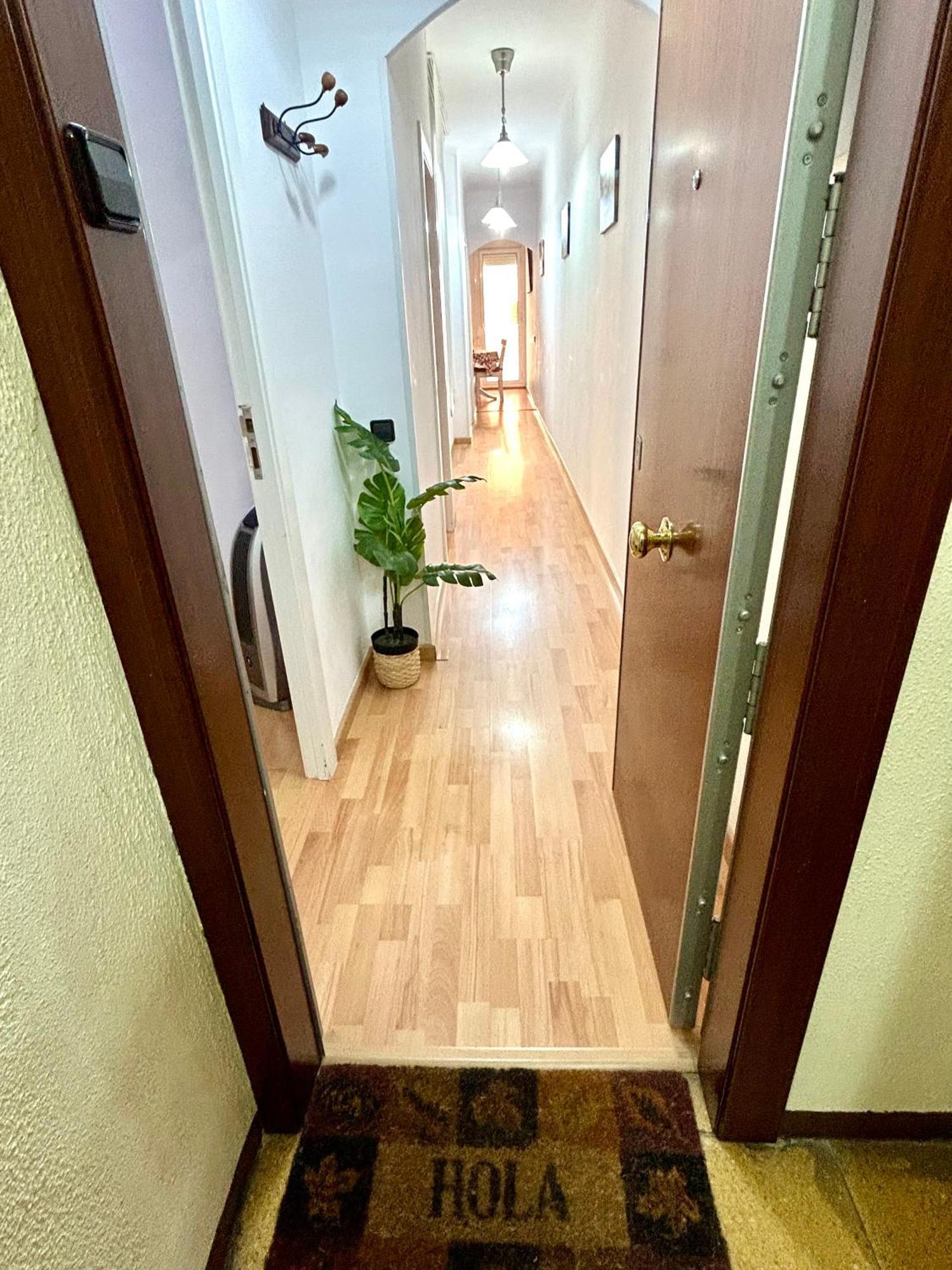 Apartment Carrer D'Olesa Barcelona Eksteriør billede