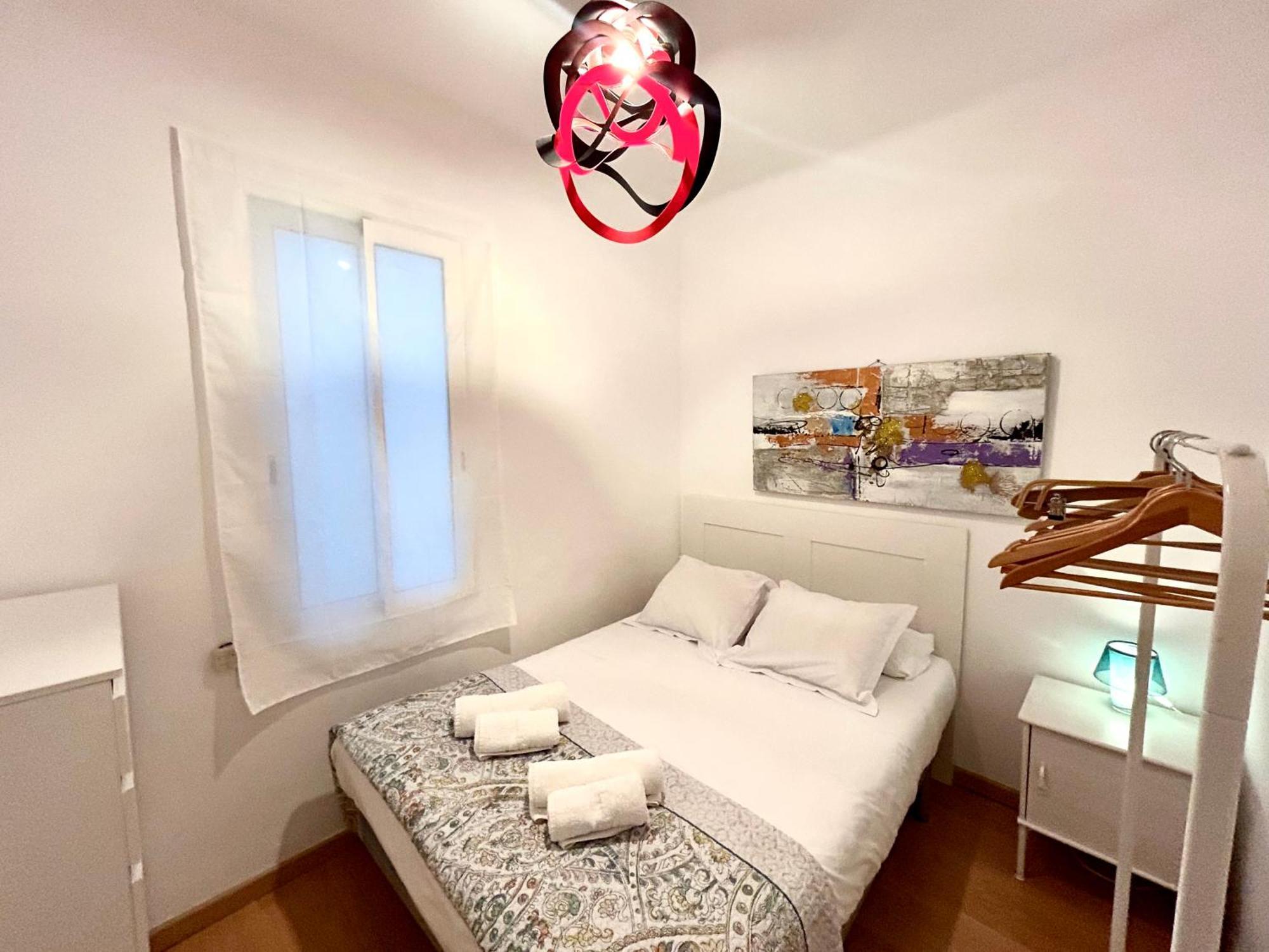 Apartment Carrer D'Olesa Barcelona Eksteriør billede