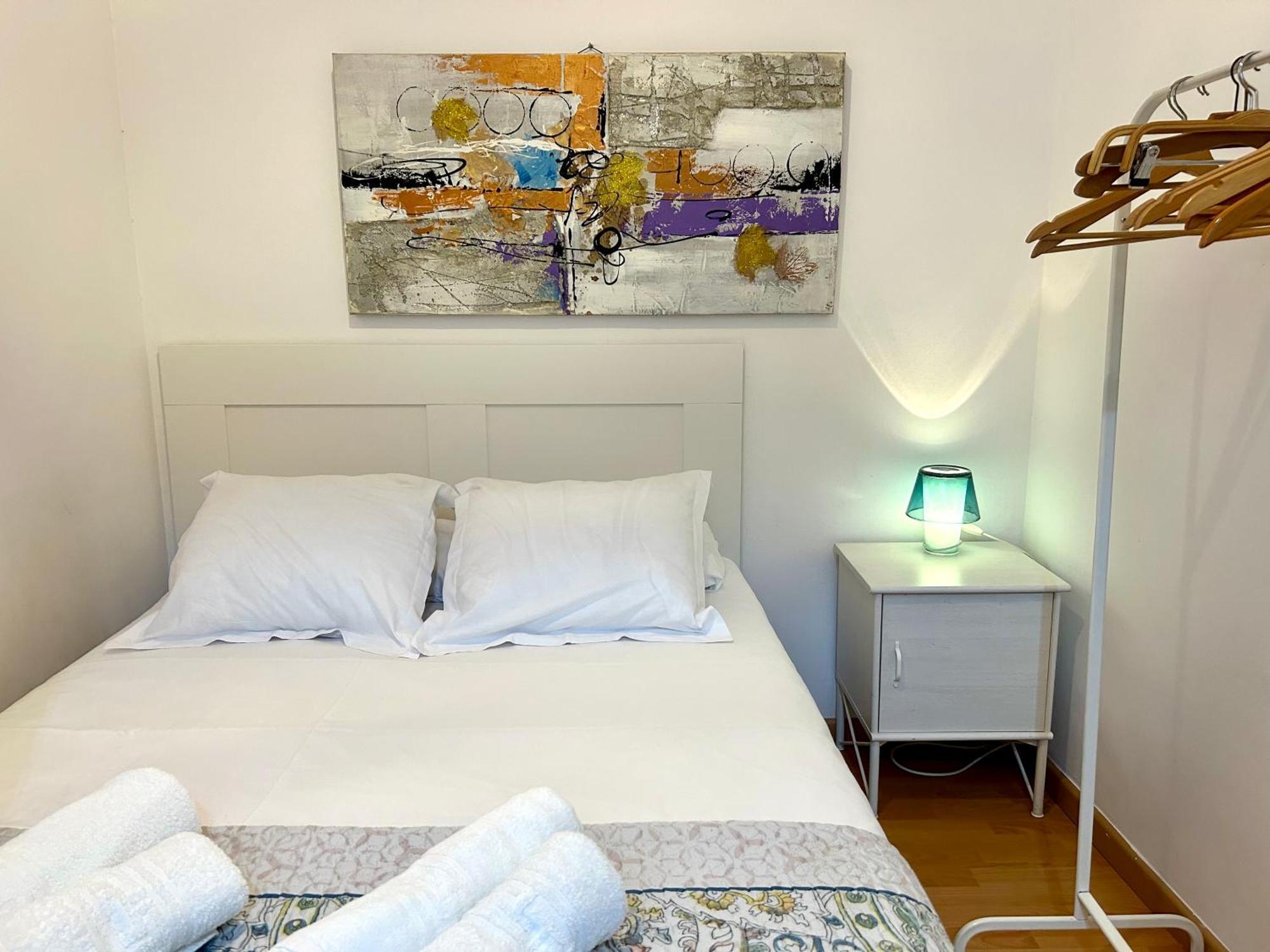 Apartment Carrer D'Olesa Barcelona Eksteriør billede